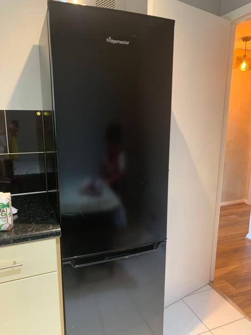 Cosy One Bed Flat Free Parking Lägenhet Send Exteriör bild